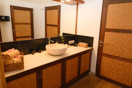 Bathroom-Segara-Villa-Breeze-North-Bali-Ocean-Resort